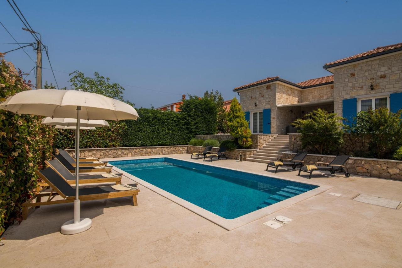Villa Augusta Malinska Esterno foto
